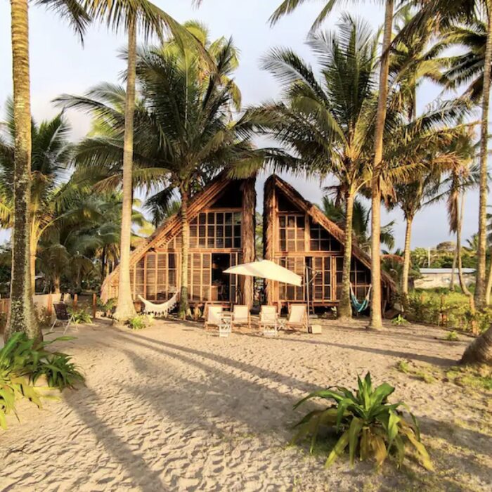 Beachfront accommodation in Equador.